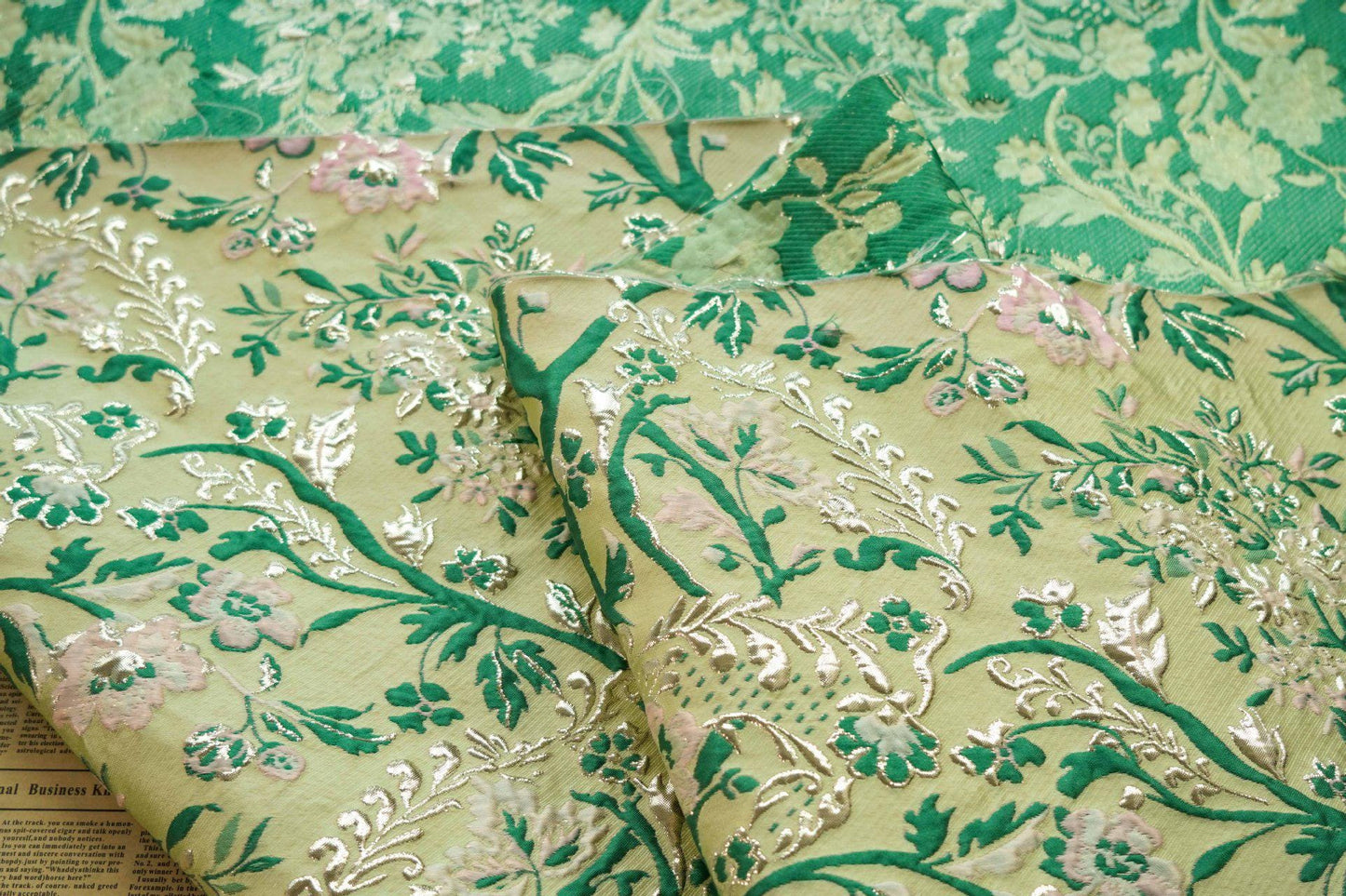 Gold Thread Jacquard Fabric: Retro Floral Upholstery, Costume, Decor