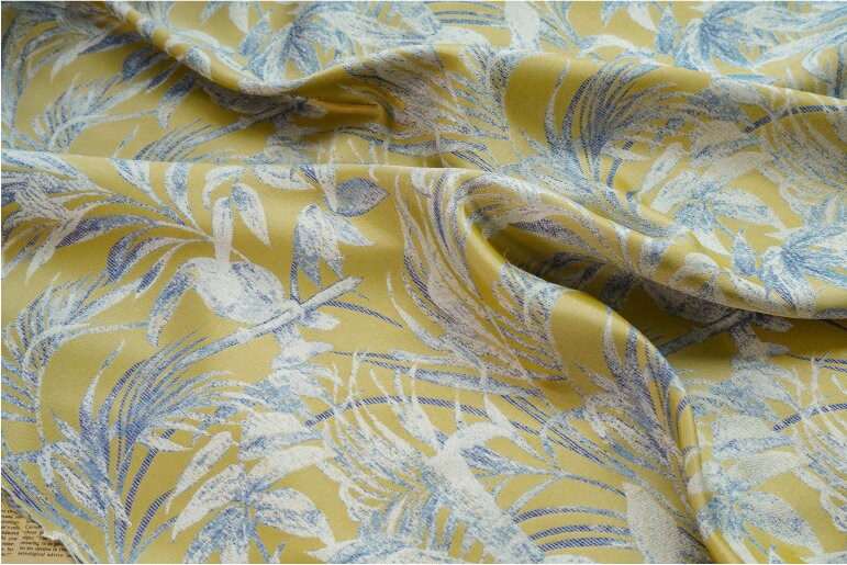 Gold Thread Bird Jacquard Fabric: Embossed Upholstery, Costume, Decor (By The Meter)