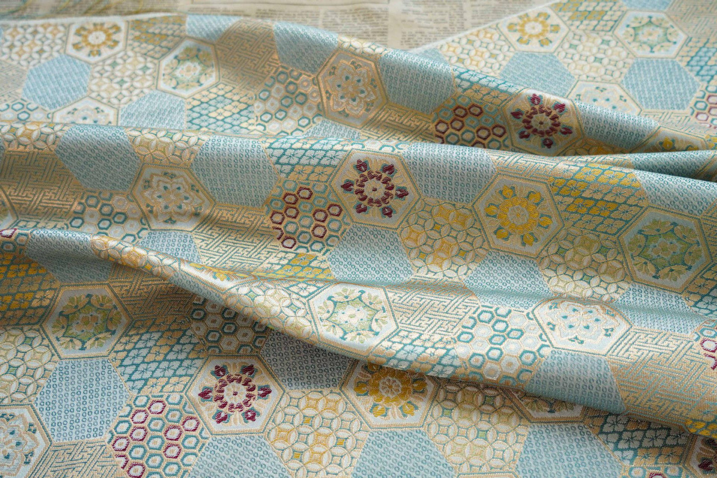 59"W Kinran Brocade Fabric: Japanese Kimono, Geisha Bowknot Material