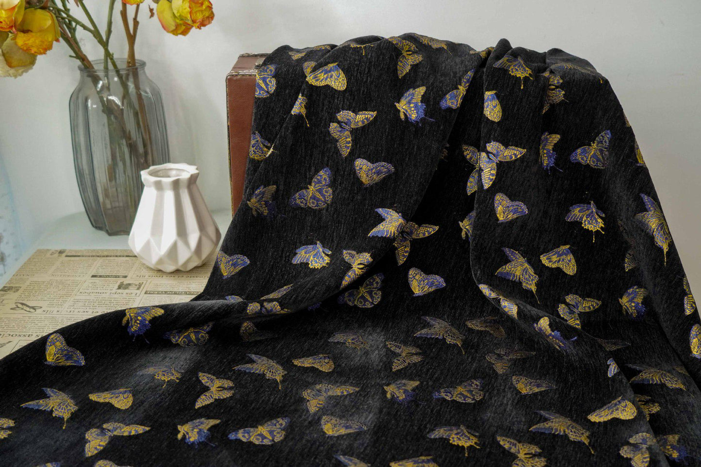 Tissu jacquard chenille papillon : tissu d’ameublement de 150 cm de large, vendu au mètre