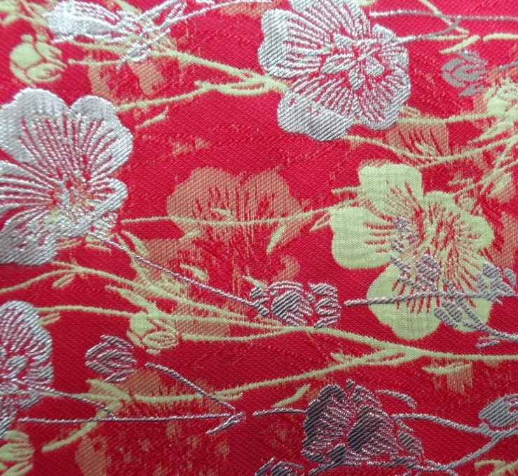 Tissu jacquard doré à motif floral : texture peinture à l’huile 3D, 145 cm de large