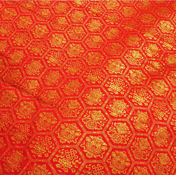 Tissu tissé or tibétain : jacquard rayonne porte-bonheur, 147 cm de large