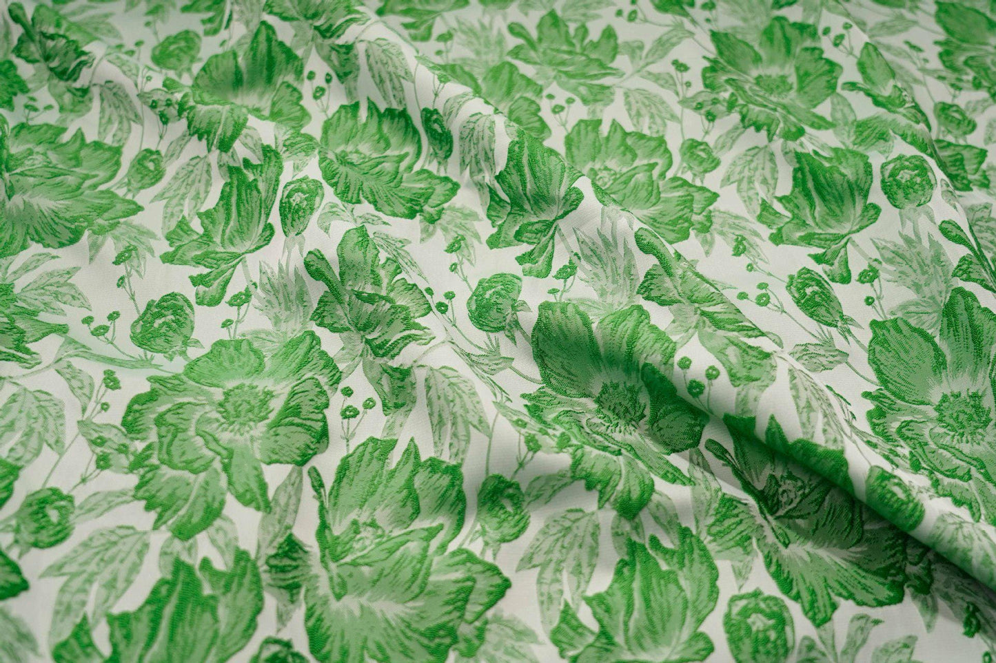 Tissu jacquard à motif de feuilles vertes : texture peinture à l’huile 3D, 135 cm de large