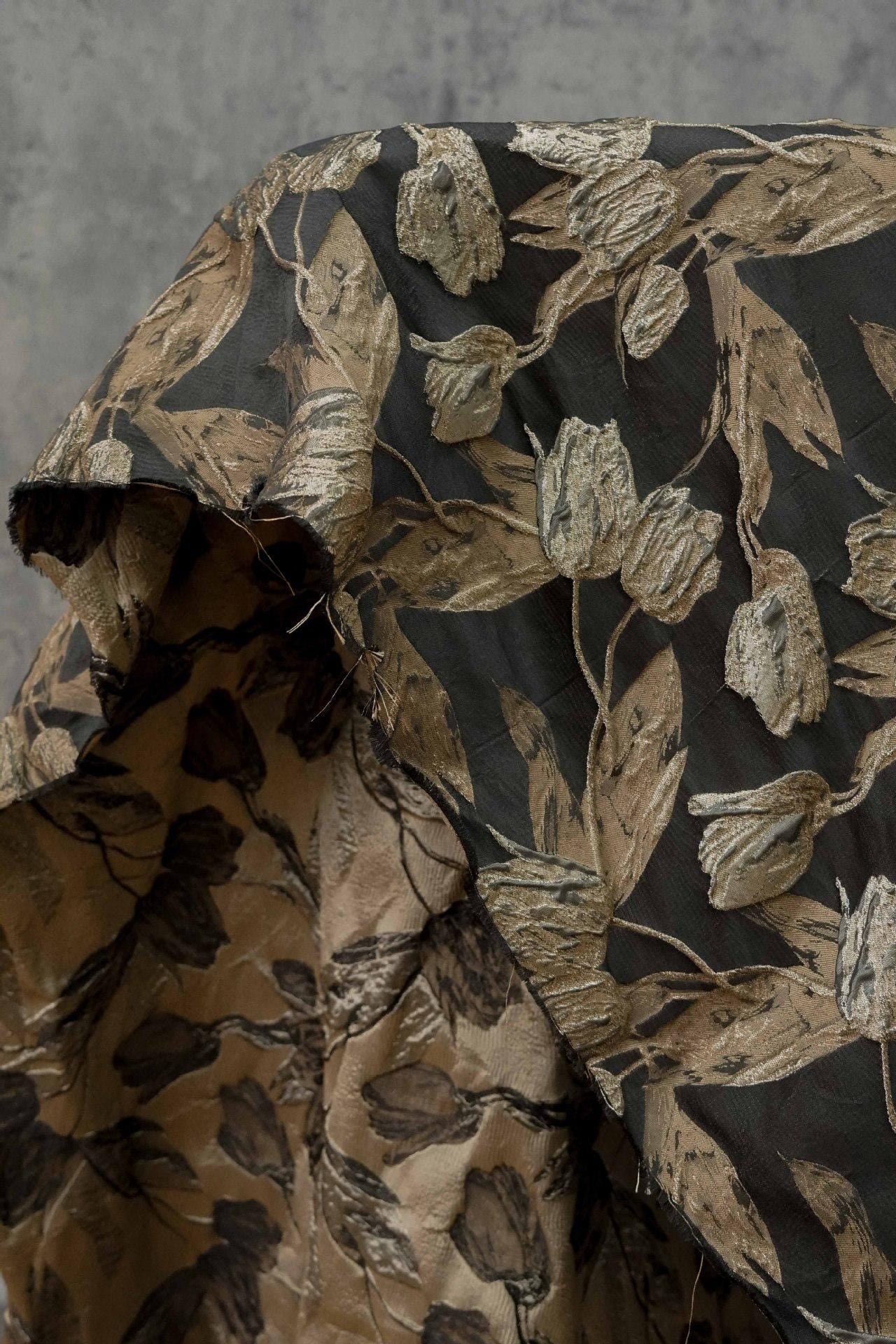 Tissu jacquard réversible, tissu tissé à motif tulipe dorée en relief, 160 cm de large