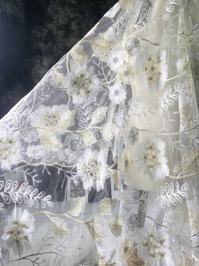 Floral Embroidery Lace Fabric: 3D Flower Polyester Sewing Fabric (59"W)