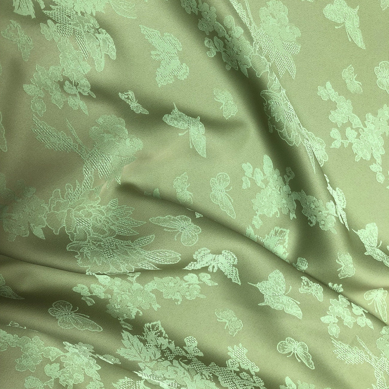 Tissu damassé jacquard à motif floral et papillons : 59 po, revêtement double face