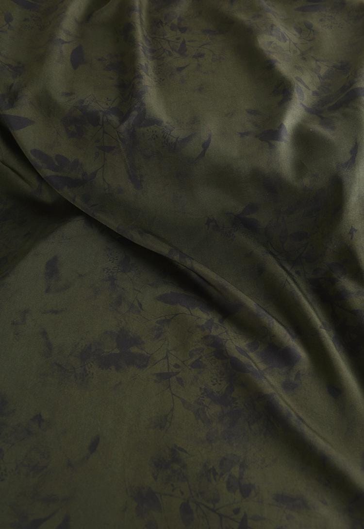 Tissu satin de coton vert fumé : largeur 140 cm, pour rideaux et costumes
