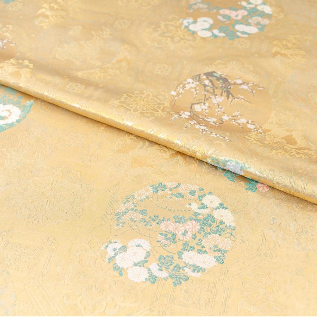 Tissu brocart japonais Nishijin : satin jacquard floral (59 pouces de large)