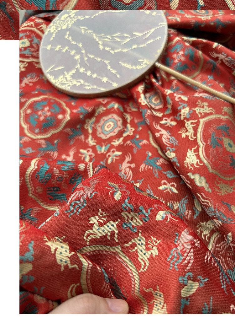 55"W Silk Brocade Fabric: Emperor Robe Cheongsam Material