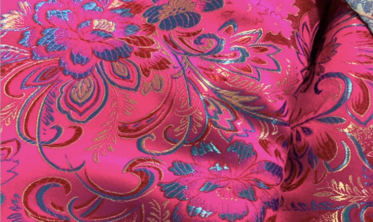 Tissu brocart de soie à motif pivoine : 45 pouces de large, tissu de couture et de matelassage chinois