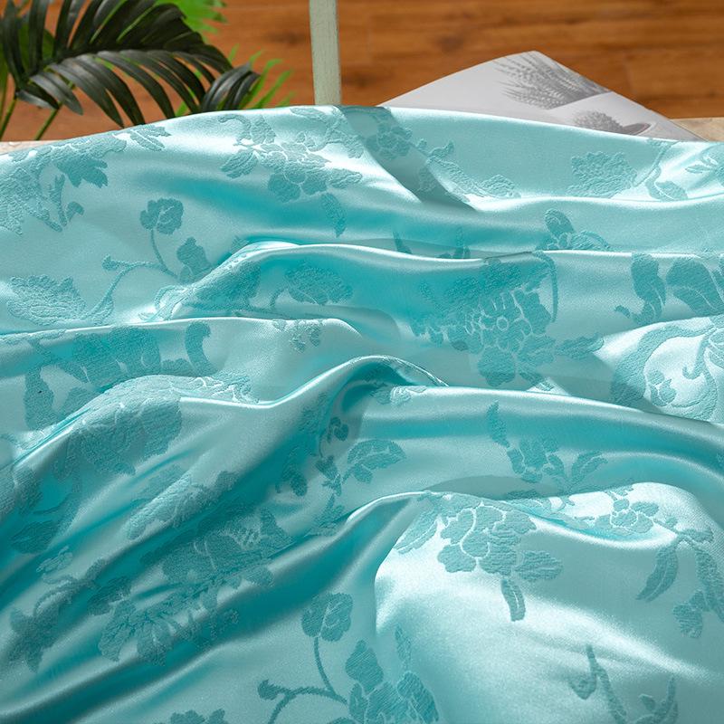 Brocart de soie brillant : motif de cuscute, largeur 147 cm (58 po) - Vendu au mètre