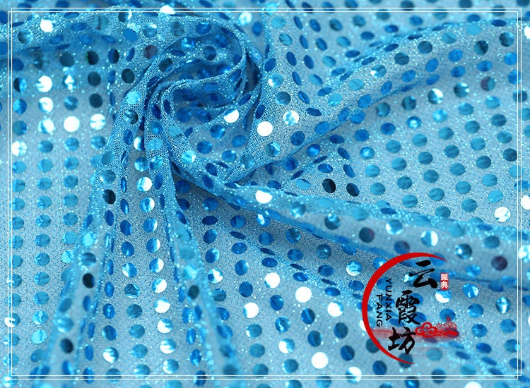 Tissu extensible en maille pailletée, 109 cm de large, pour costumes et couture de poupées, vendu au mètre.