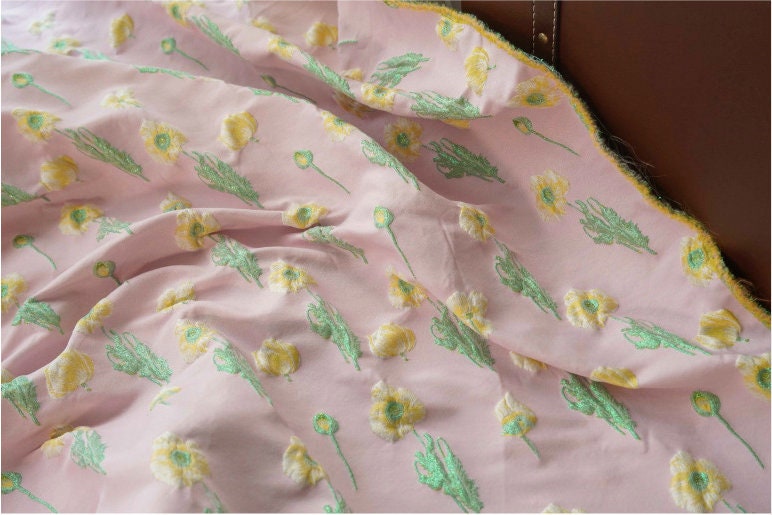 Pink Floral Jacquard Fabric: Reversible 3D Embossed Woven Material