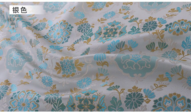 Tissu brocart à motifs floraux : Costume chinois Tang Han, couture et matelassage (53")