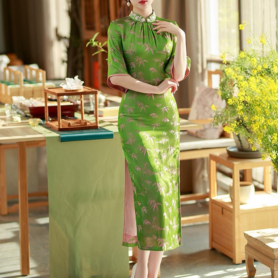 Apple Green Floral Jacquard Fabric: Cotton Lyocell Blend, 57" Wide