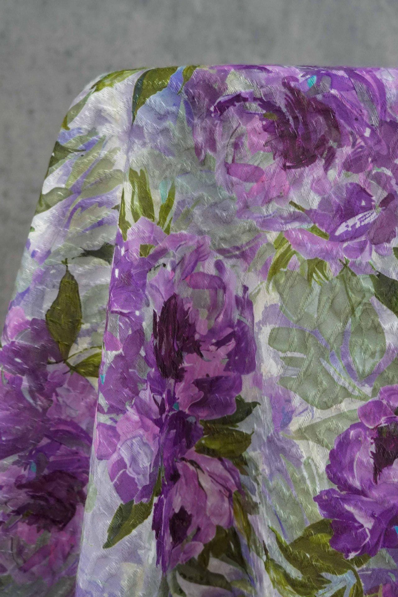 Silky Jacquard Fabric: Contrast Colors, Crafts, Upholstery, Costume