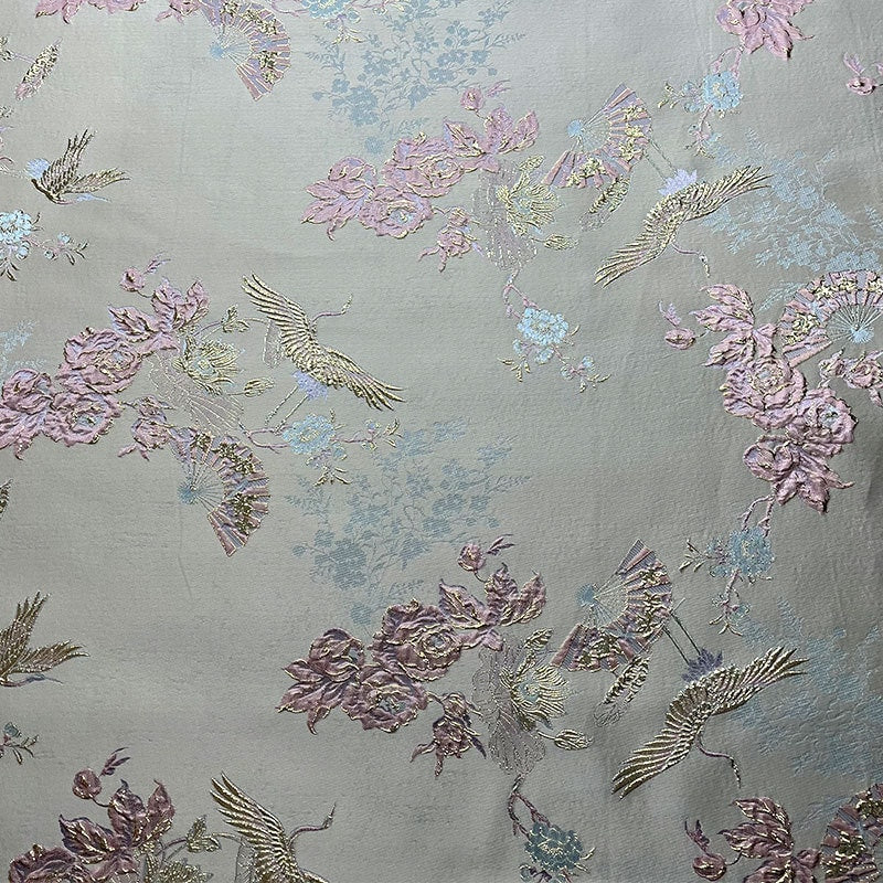 Tissu jacquard Grue Lotus : ameublement tissé à motif doré gaufré 3D, costumes, décoration