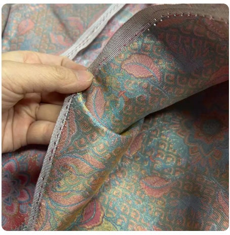 Tissu brocart de soie jacquard Nishijin Ori : costume de mariage japonais, draperie (59 pouces de large)