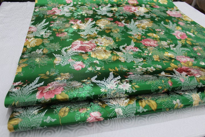 Tissu brocart jacquard à motifs floraux : Tissu pour vêtements traditionnels chinois