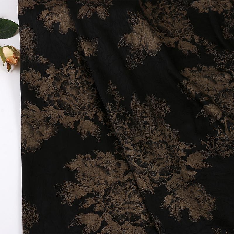 Tissu satiné à motif pivoine : rayonne imprimée de luxe foncée, 150 cm de large