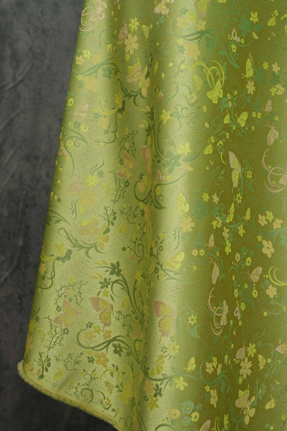 Tissu brocart papillon vert printemps : jacquard polyester de 165 cm de large