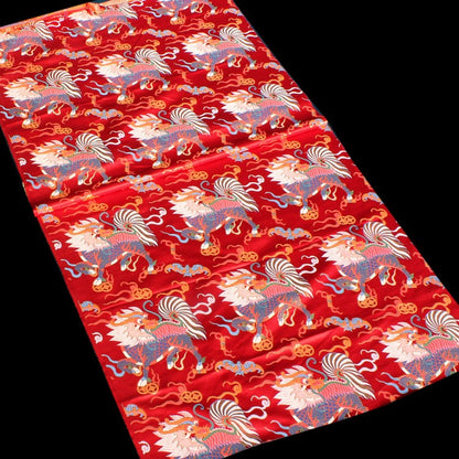 Tissu brocart de soie Kirin : Jacquard noir et rouge, 74 cm de large