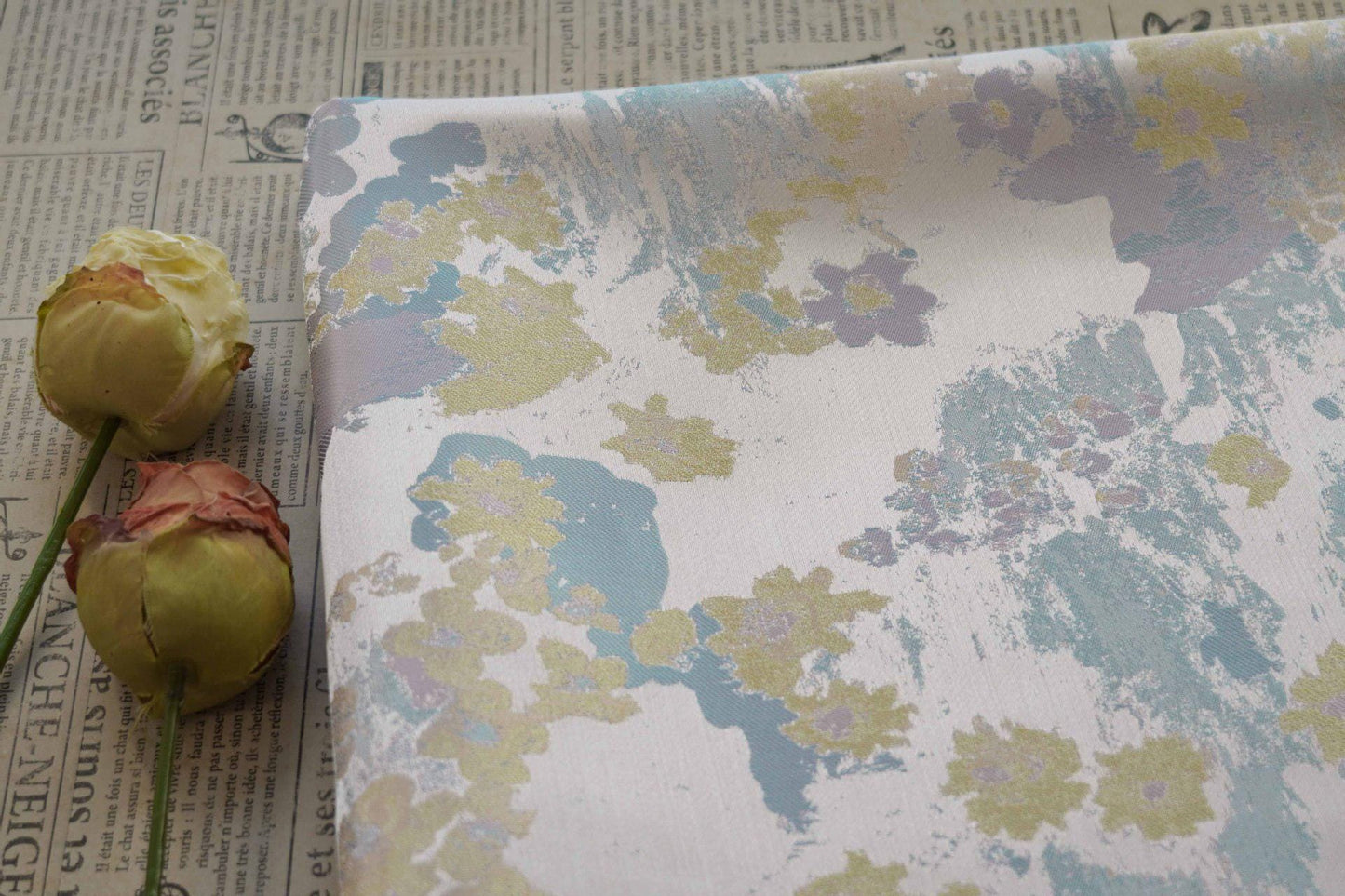 Gold Thread Jacquard Fabric: 3D Oil Painting Texture, 65" Wide