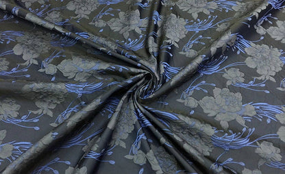 Tissu jacquard à motif floral : polyester à fil doré de 152 cm de large, vendu au mètre.