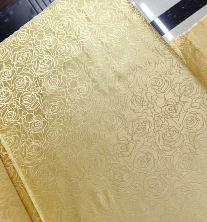 Tissu brocart rose : mélange de soie et de rayonne de style chinois (au mètre)