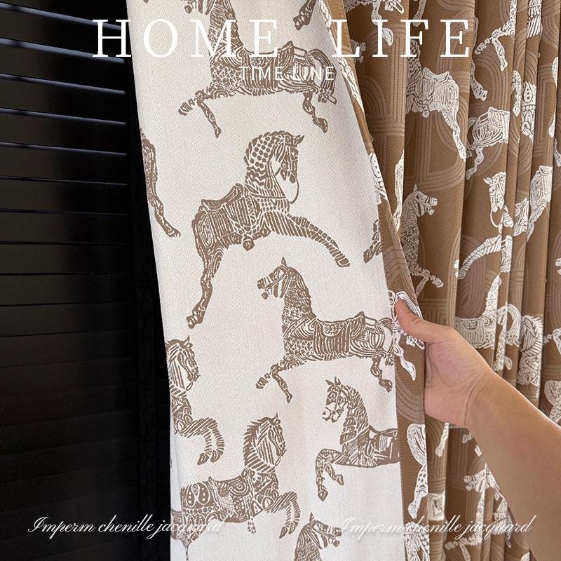 Tissu d'ameublement jacquard chenille Royal Horse ��� Rideaux couleur crème blé (Par The