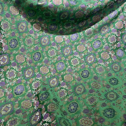 Tissu brocart à motifs floraux : Rayonne Cheongsam Qipao de 147 cm de large