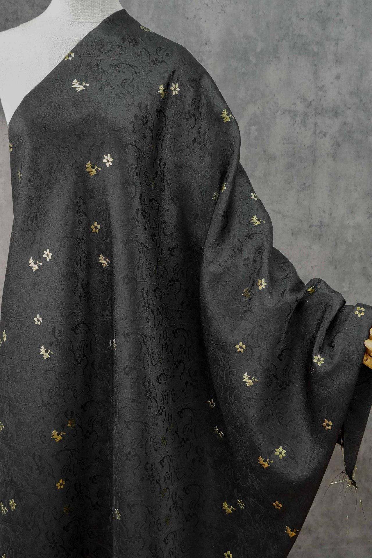 Gold Floral Jacquard Fabric: Chinese Ma-mian Skirt Material - DIY Sewing