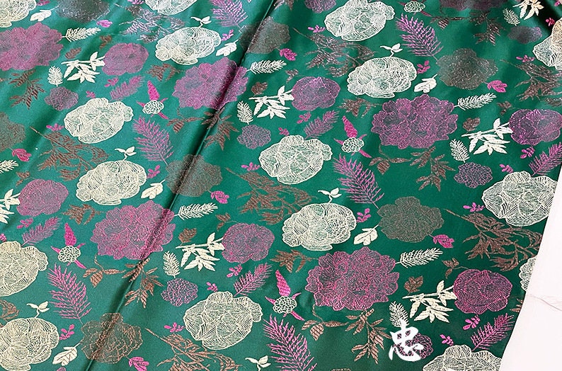 Tissu brocart pivoine : jacquard de soie et rayonne, tissu kimono cheongsam qipao (29,5" de large)