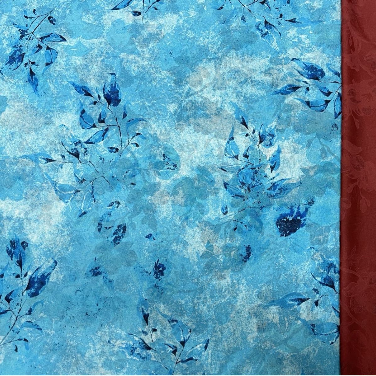 Tissu d'ameublement en soie à motif floral bleu sarcelle : 150 cm de large, satin