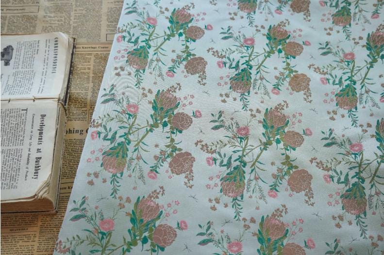 Floral Brocade Jacquard Fabric: Retro Palace Style Gold Thread (By The Meter)