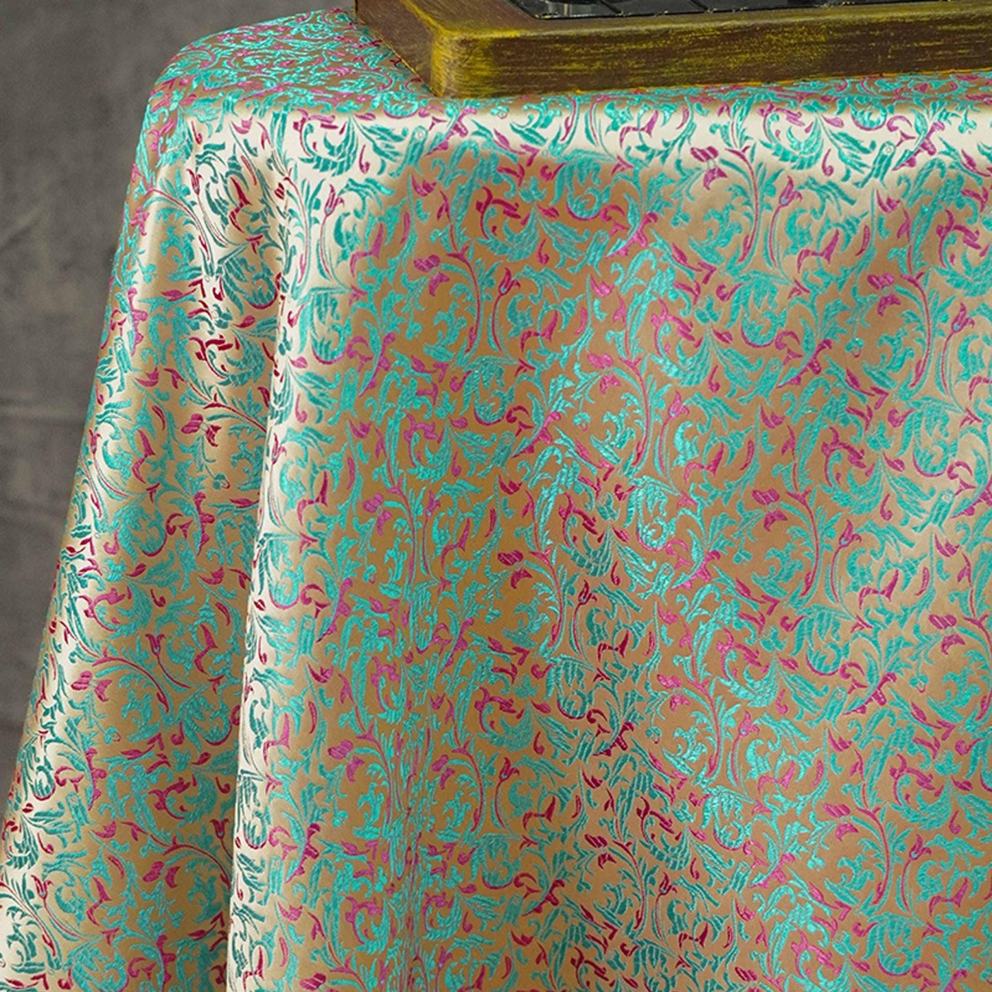 Tissu brocart bleu sarcelle et violet : jacquard Renaissance, 150 cm de large