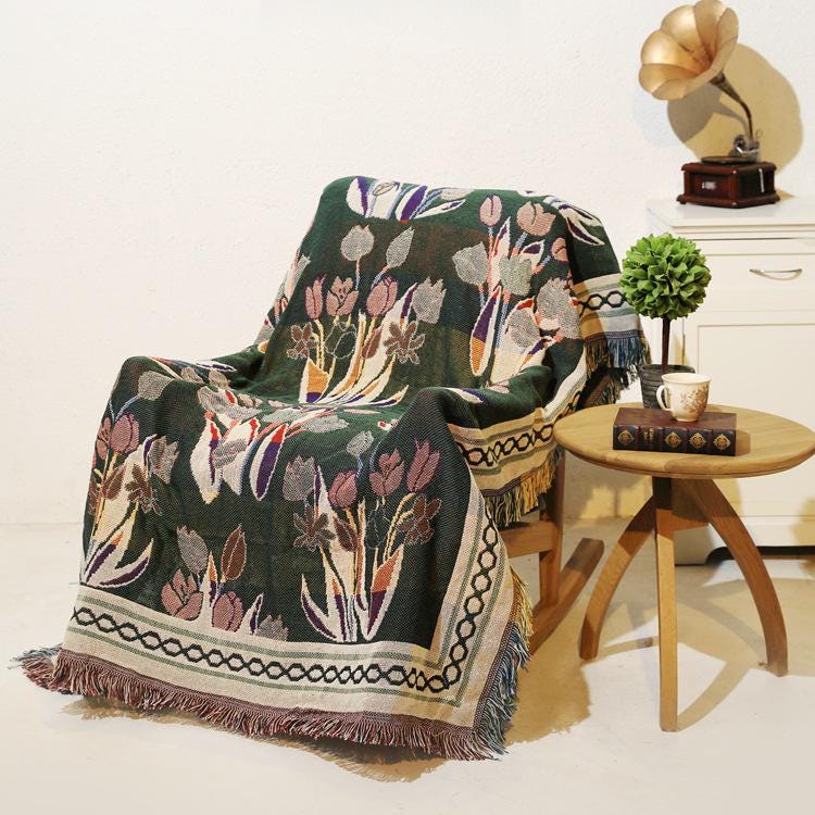 Vintage Floral Sofa Throw Blanket: European-Style Cotton Woven Rug