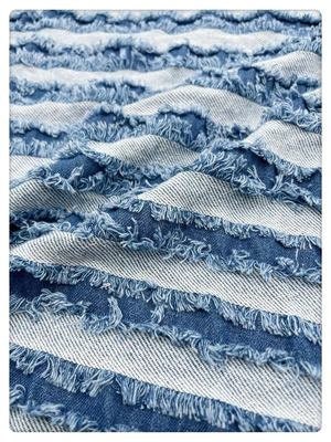 Tissu denim déchiré : coton rayé 3D à bords francs (150 cm)