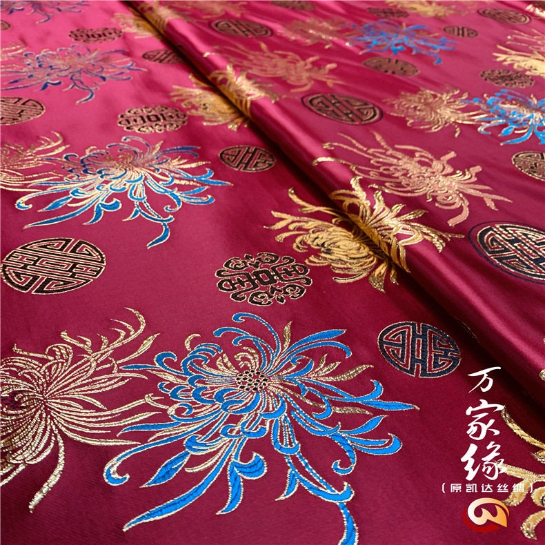 Tissu brocart de soie chrysanthème : damas jacquard bleu (29,5 po L)