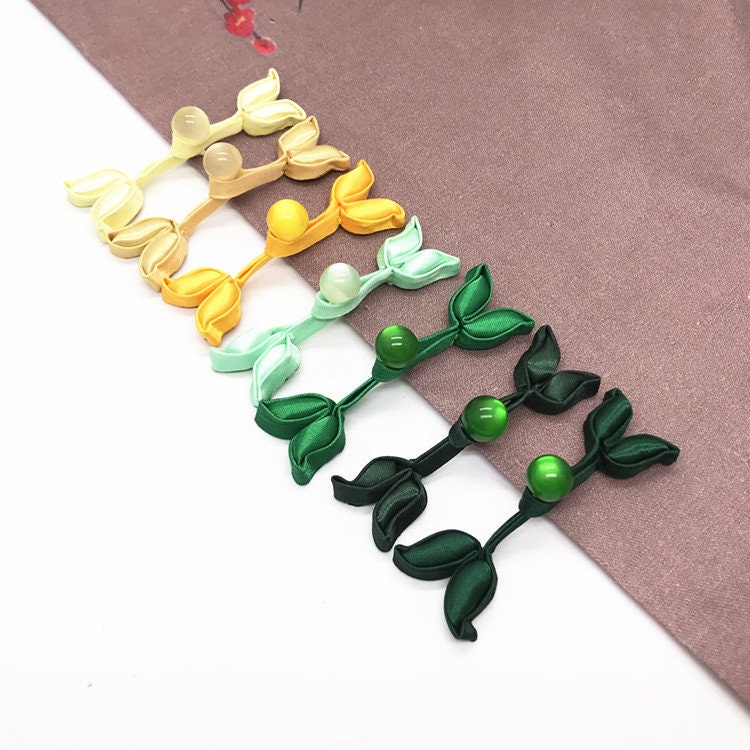Handmade Satin Leaf Frog Buttons: Cheongsam Chinese Knot Closures