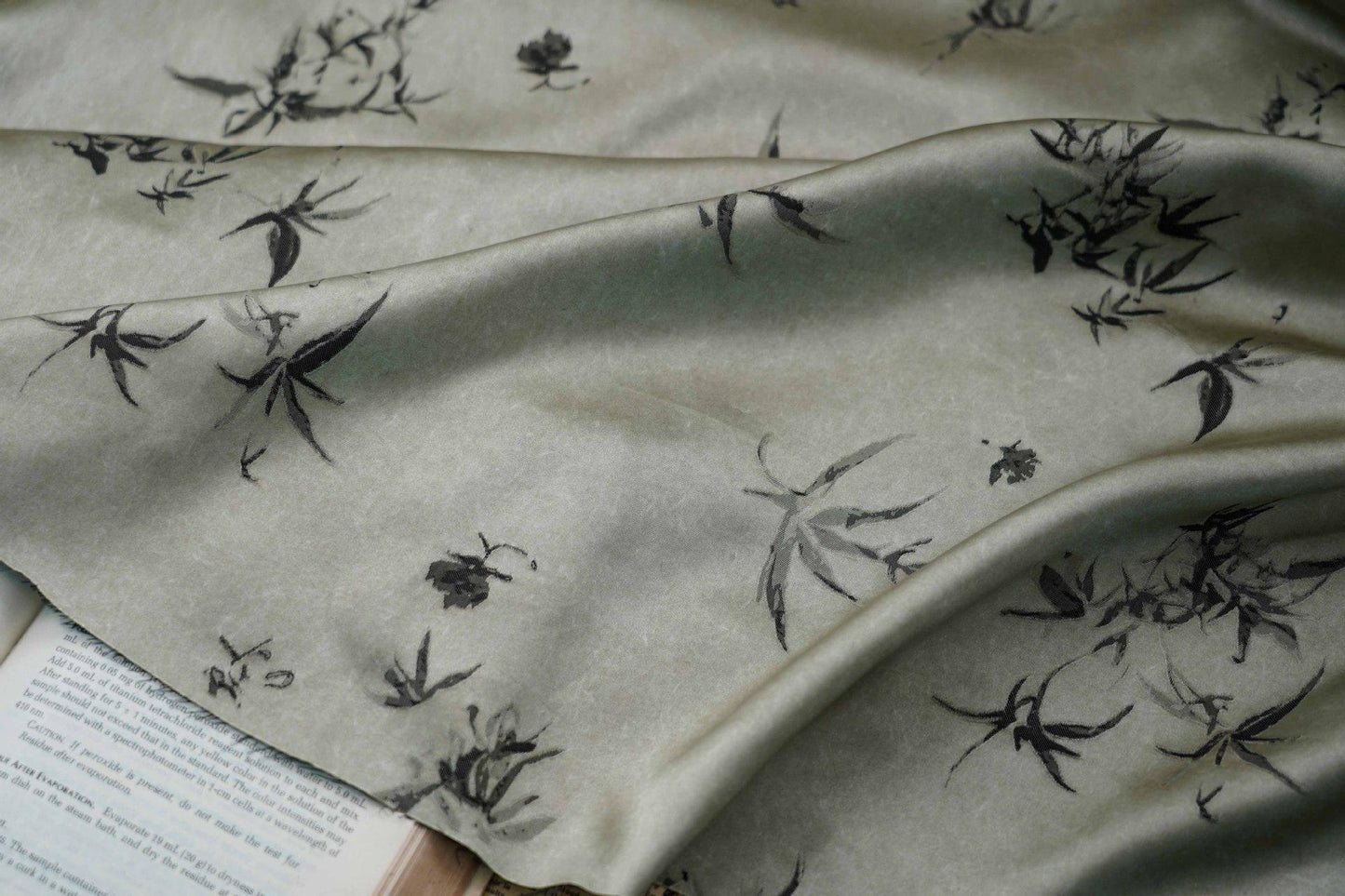 Bamboo Floral Brocade Fabric: Silk Rayon Blend (45"W)