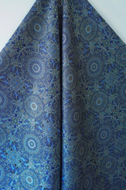 Tissu brocart Ombre Song : Jacquard style chinois à fil d'or (150 cm)