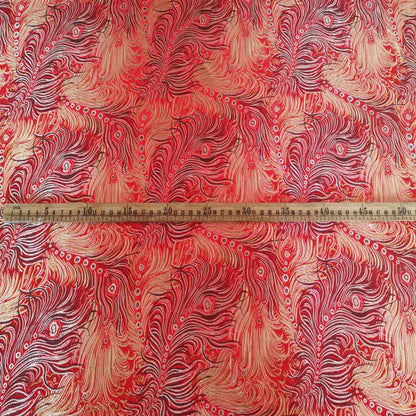 Tissu brocart à motif de plumes de paon : rayonne florale magenta, 150 cm de large
