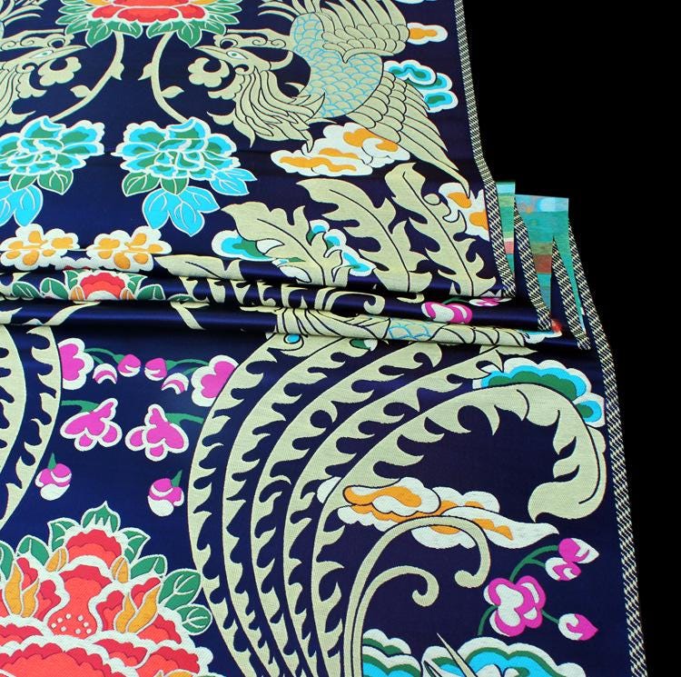 Tissu brocart de soie : broderie phénix rouge et or, couture cheongsam qipao (28"L)