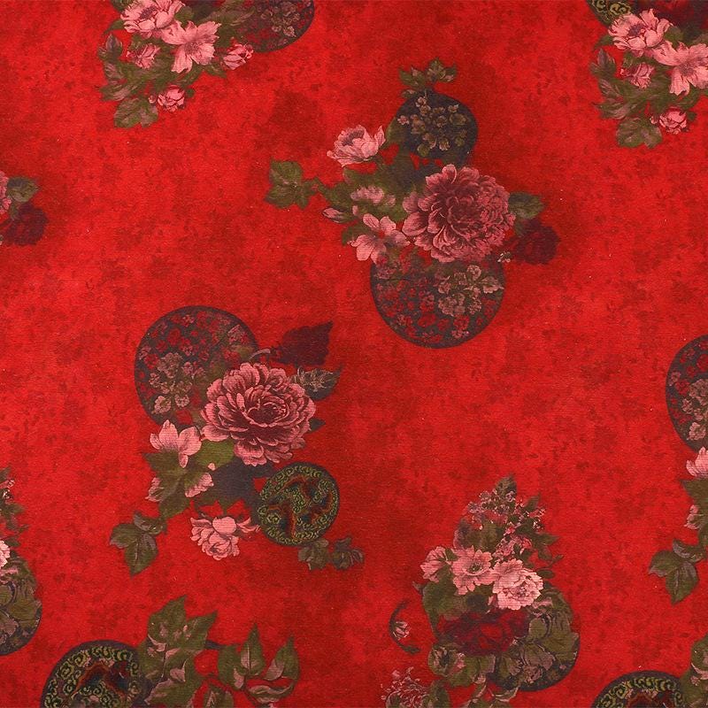 Tissu en laine et soie à imprimé floral rouge : Matière chaude pour la couture automne-hiver