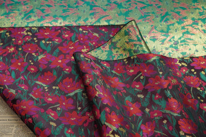 Tissu jacquard à motif floral avec fil doré : texture 3D, largeur 165 cm
