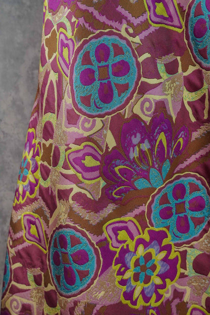 Tissu jacquard gaufré : brocart floral géométrique abstrait, 150 cm de large