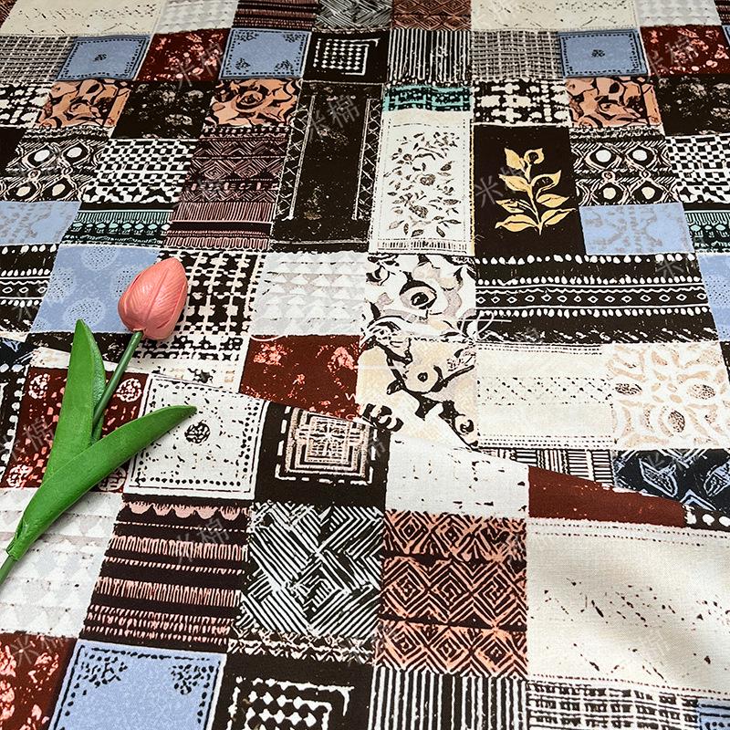 Tissu en coton collage vintage : matériau de quilting d'art rétro (55 po L)