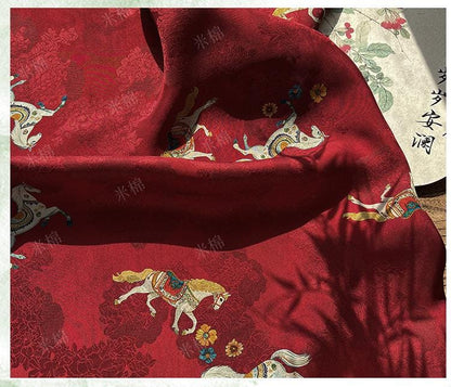 Tissu à motif de cheval au galop rouge et noir | Imprimé animal équestre, 150 cm de large