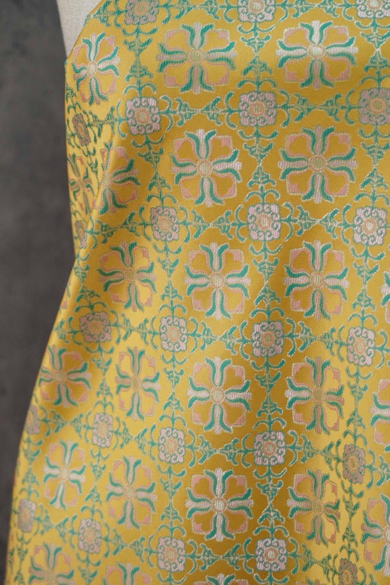 Brocart en soie mélangée ombré : jacquard style chinois à fil d'or